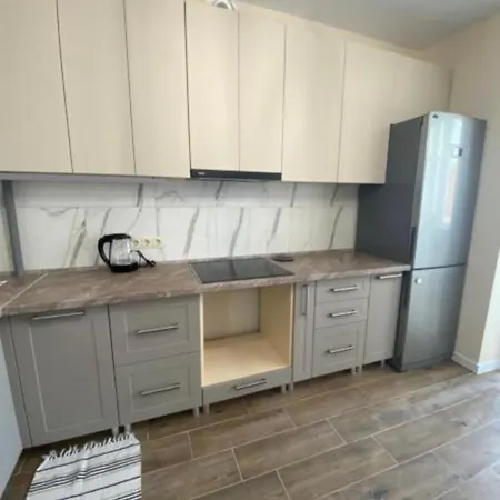 Apartment роксолани 16 *